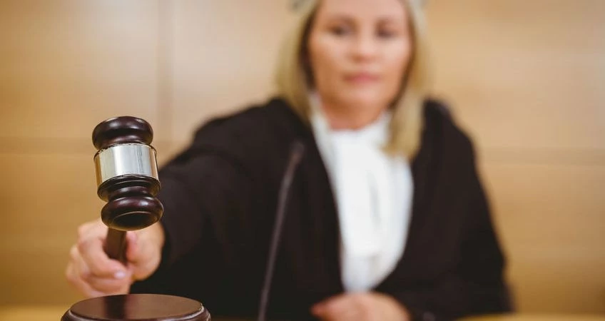Contempt of Court lawyers
